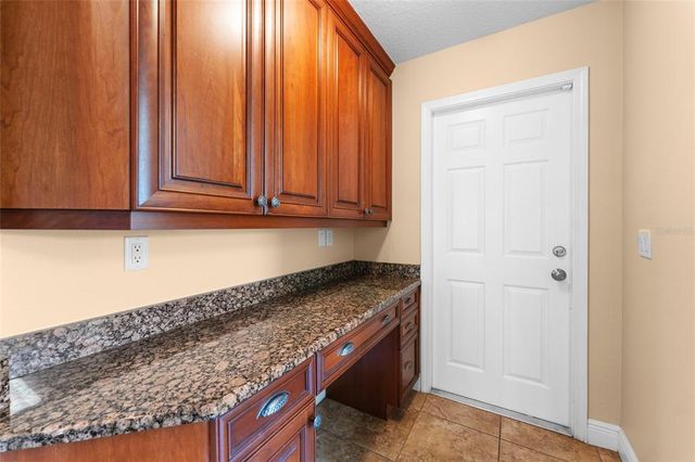 614 VINTAGE WAY, Brandon, FL 33511