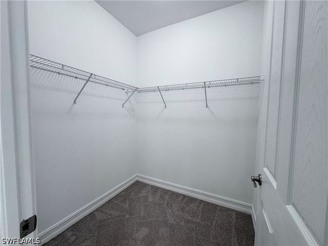 1073 Tranquil Brook DR, Naples, FL 34114