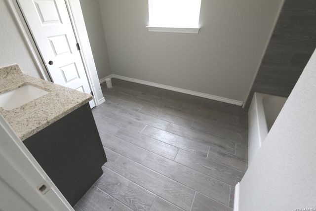 142 Timber Place, La Vernia, TX 78121