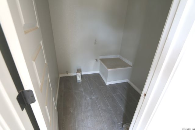 142 Timber Place, La Vernia, TX 78121