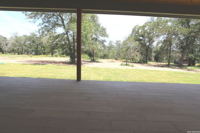 142 Timber Place, La Vernia, TX 78121