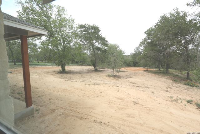 142 Timber Place, La Vernia, TX 78121