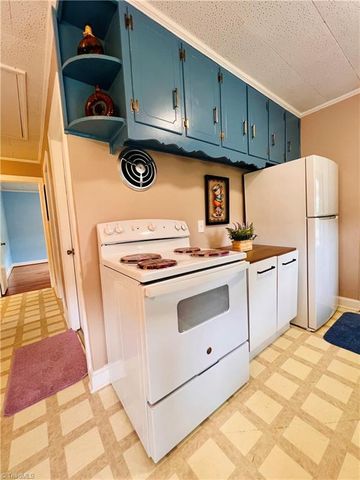 2556 Westfield Road, Mount Airy, NC 27030