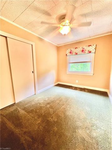 2556 Westfield Road, Mount Airy, NC 27030
