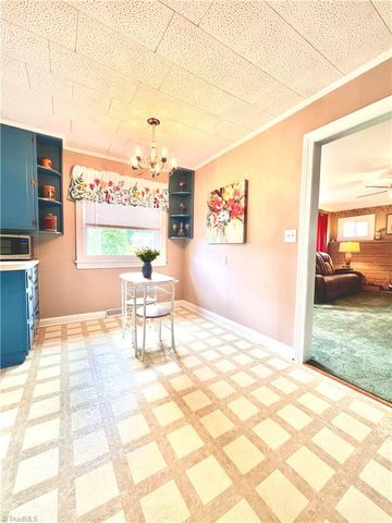 2556 Westfield Road, Mount Airy, NC 27030