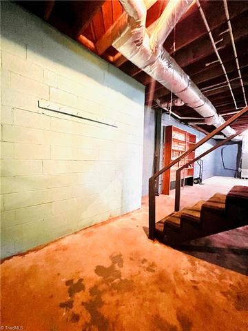 2556 Westfield Road, Mount Airy, NC 27030
