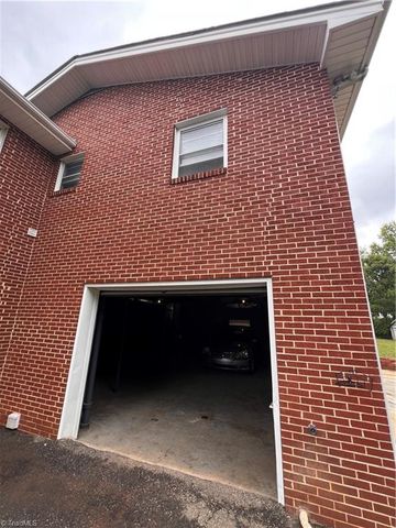 2556 Westfield Road, Mount Airy, NC 27030