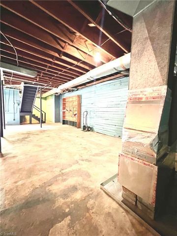 2556 Westfield Road, Mount Airy, NC 27030