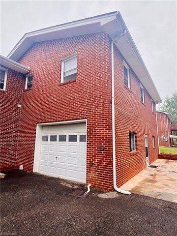 2556 Westfield Road, Mount Airy, NC 27030