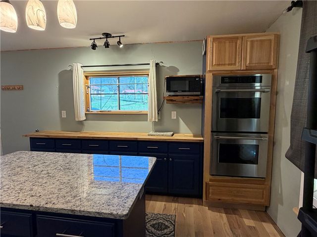 707 S Spring Street, Walhalla, SC 29691