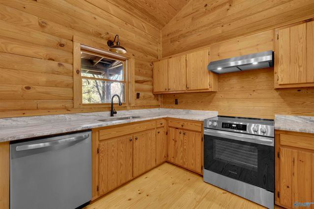 1162 County Road 648, Mentone, AL 35984