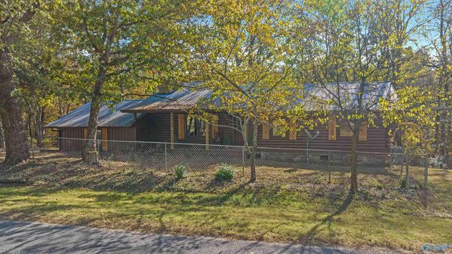 1162 County Road 648, Mentone, AL 35984