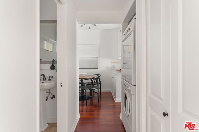 1127 9th Street 103, Santa Monica, CA 90403