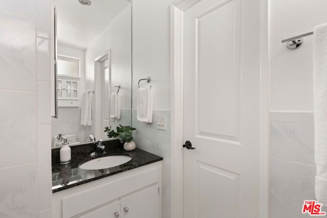 1127 9th Street 103, Santa Monica, CA 90403