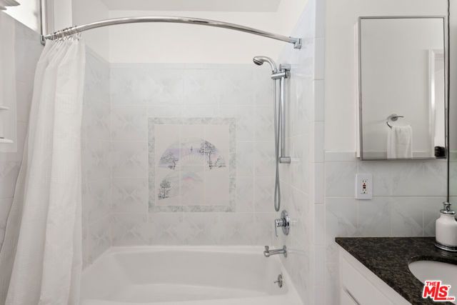 1127 9th Street 103, Santa Monica, CA 90403