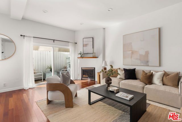 1127 9th Street 103, Santa Monica, CA 90403