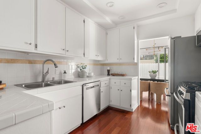 1127 9th Street 103, Santa Monica, CA 90403