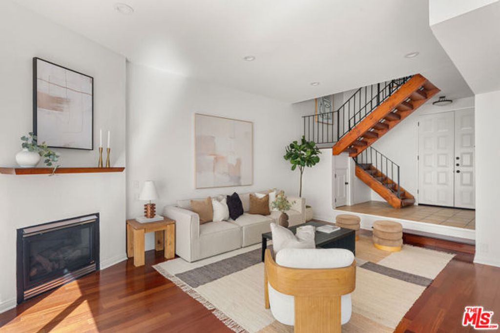 1127 9th Street 103, Santa Monica, CA 90403