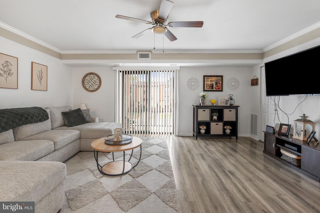 47202 DELAIRE LANDING RD #202, PHILADELPHIA, PA 19114 — photo 3