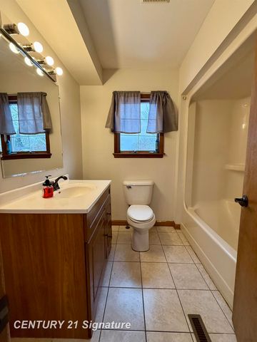 217 Schust Road, Saginaw, MI 48604