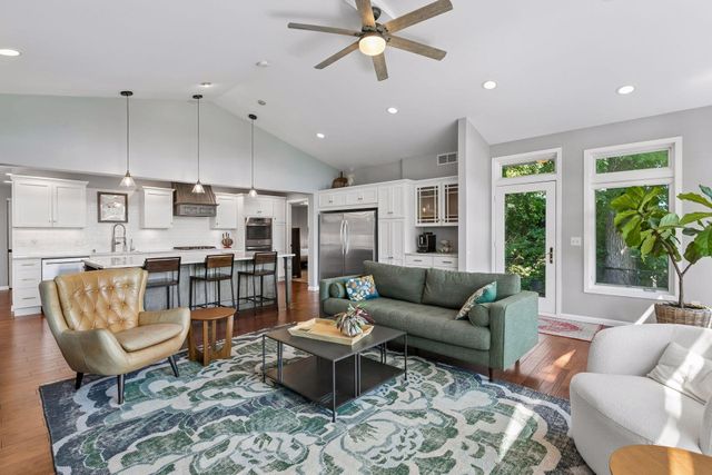 8201 Westwood Hills Curve, Saint Louis Park, MN 55426