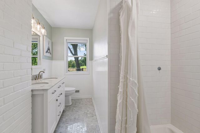 8201 Westwood Hills Curve, Saint Louis Park, MN 55426