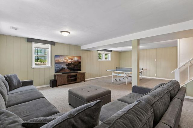 8201 Westwood Hills Curve, Saint Louis Park, MN 55426