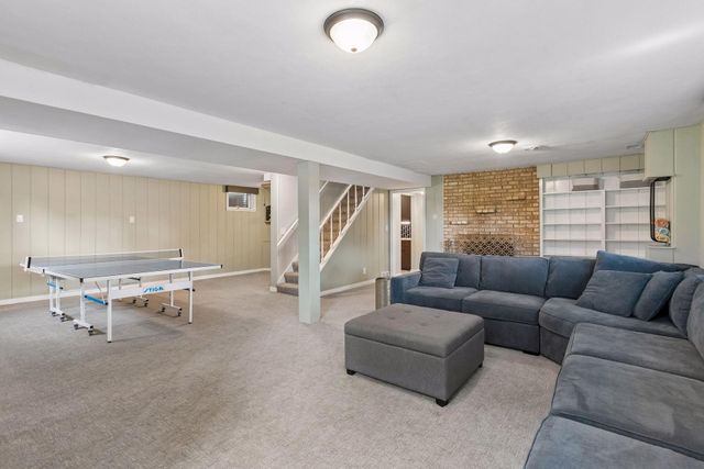 8201 Westwood Hills Curve, Saint Louis Park, MN 55426