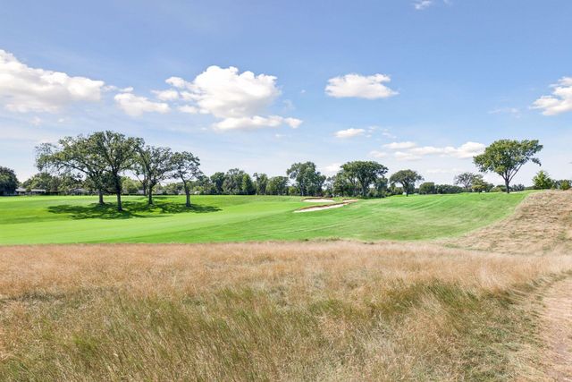 8201 Westwood Hills Curve, Saint Louis Park, MN 55426