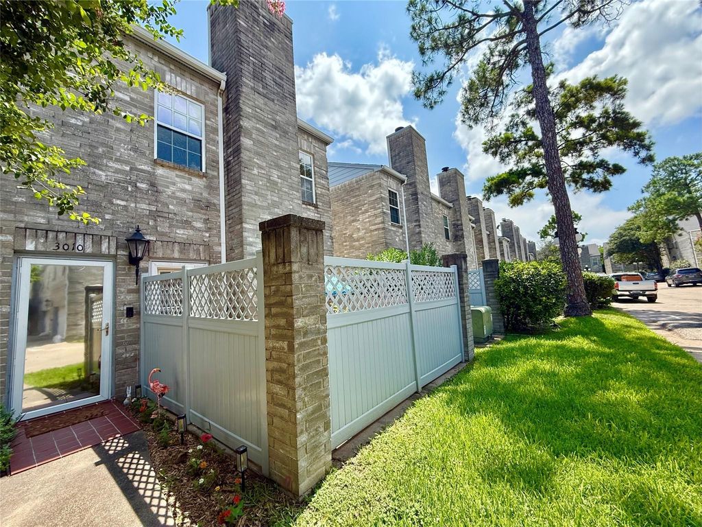 6000 Reims Road 3010, Houston, TX 77036