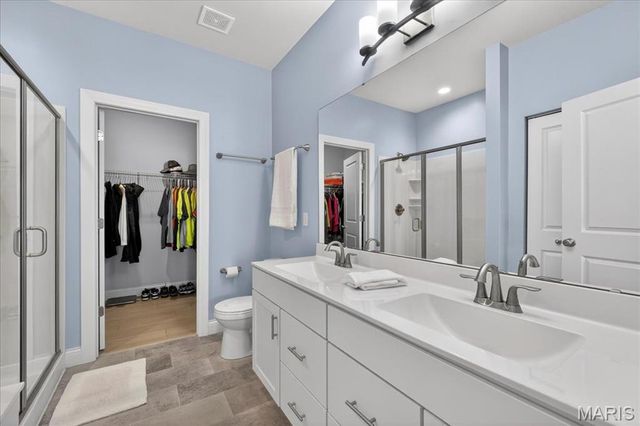 2002 Wyndgate Meadows Drive, Lake St Louis, MO 63367