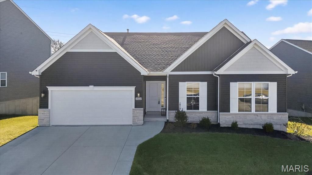 2002 Wyndgate Meadows Drive, Lake St Louis, MO 63367