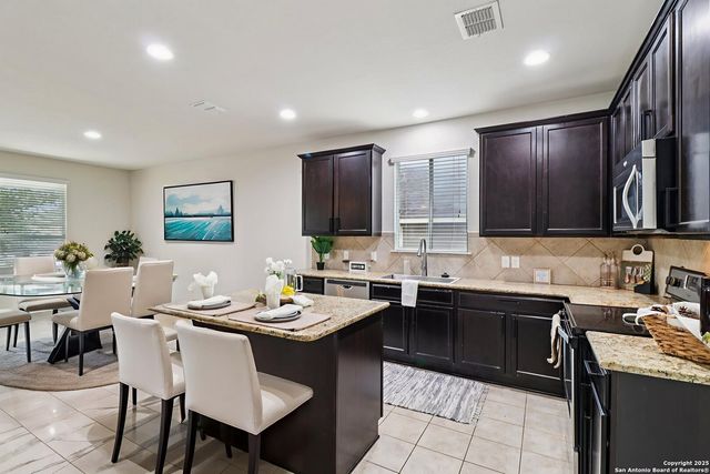 15918 Silver Rose, Selma, TX 78154