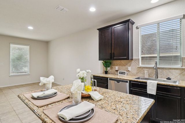 15918 Silver Rose, Selma, TX 78154