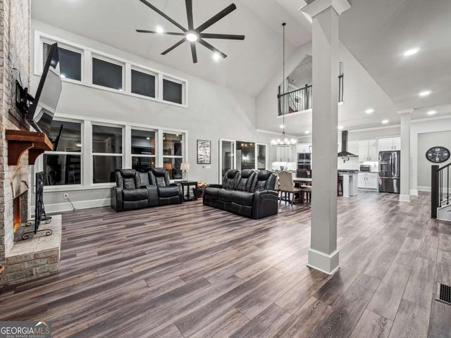 4070 Silverstone Drive, Braselton, GA 30517