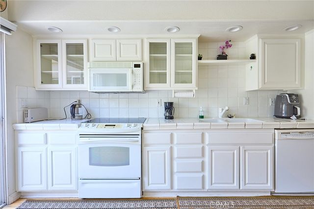 11244 Sierra Pass Place, Chatsworth, CA 91311