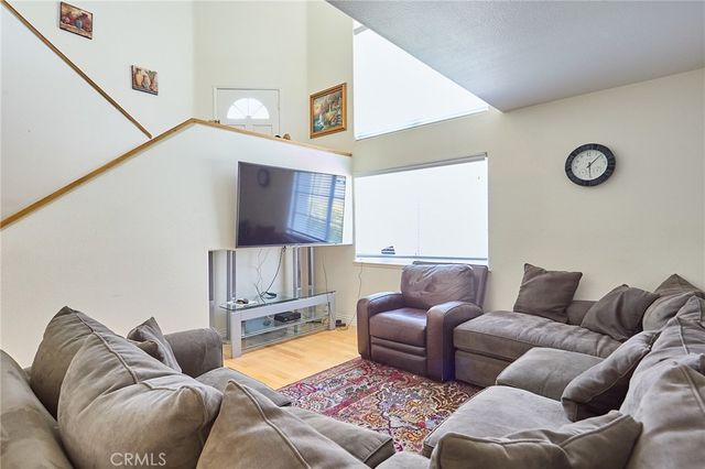 11244 Sierra Pass Place, Chatsworth, CA 91311
