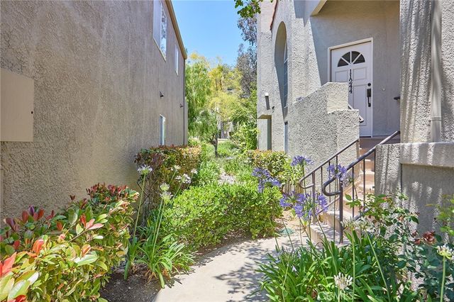 11244 Sierra Pass Place, Chatsworth, CA 91311
