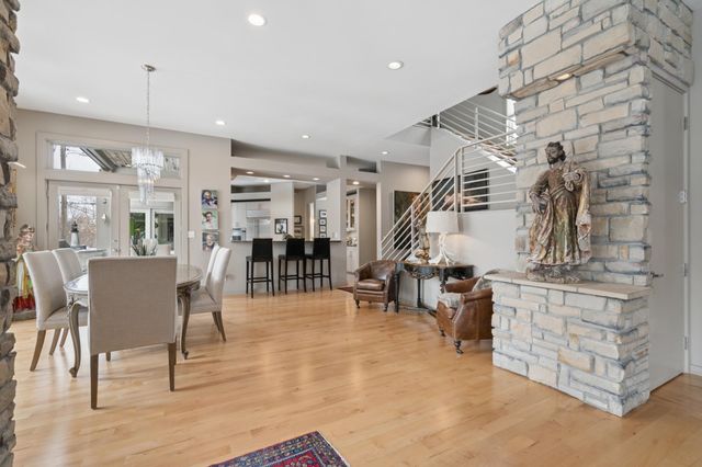 2864 Irving Avenue S, Minneapolis, MN 55408