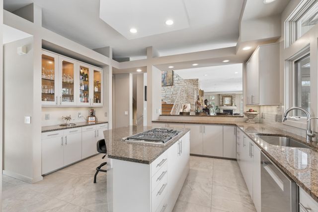 2864 Irving Avenue S, Minneapolis, MN 55408