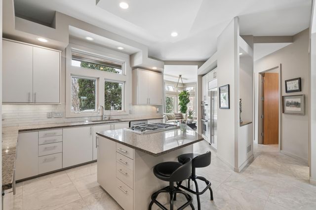 2864 Irving Avenue S, Minneapolis, MN 55408