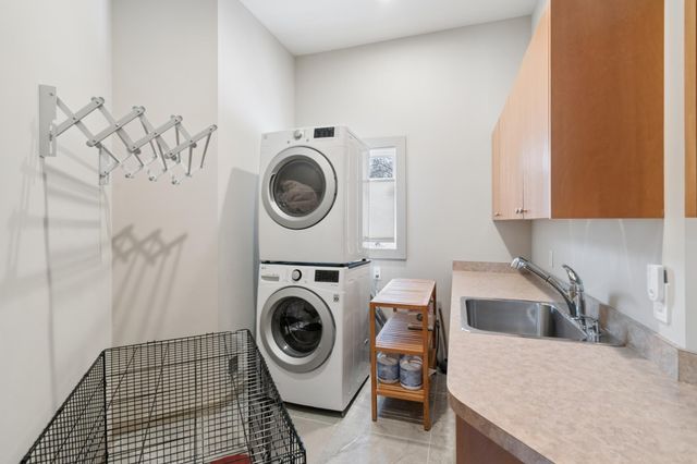 2864 Irving Avenue S, Minneapolis, MN 55408