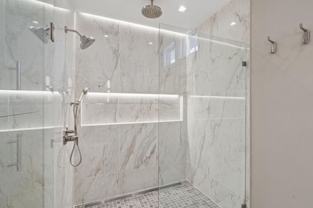 2864 Irving Avenue S, Minneapolis, MN 55408