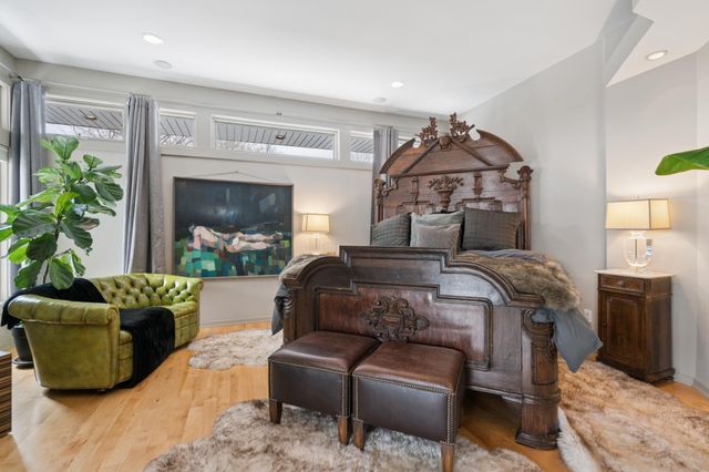 2864 Irving Avenue S, Minneapolis, MN 55408