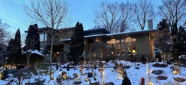 2864 Irving Avenue S, Minneapolis, MN 55408