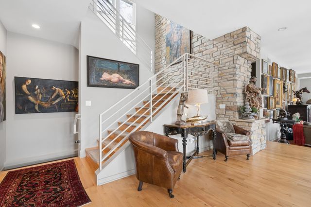 2864 Irving Avenue S, Minneapolis, MN 55408