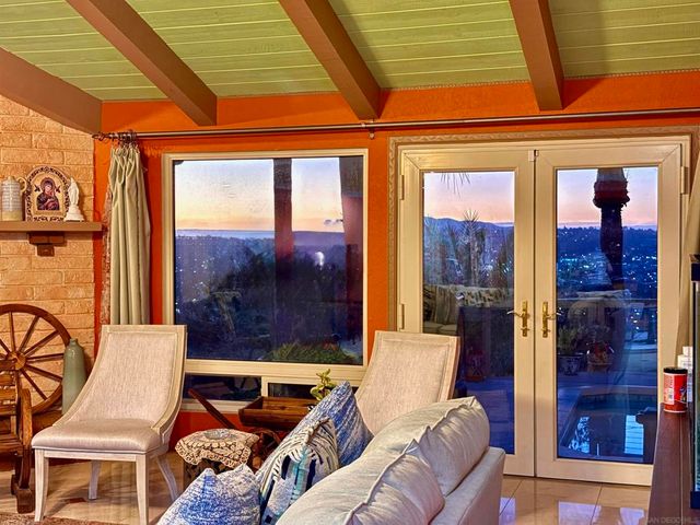 5346 Grandridge Rd, El Cajon, CA 92020