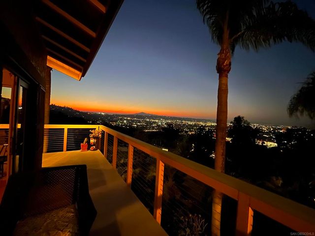 5346 Grandridge Rd, El Cajon, CA 92020