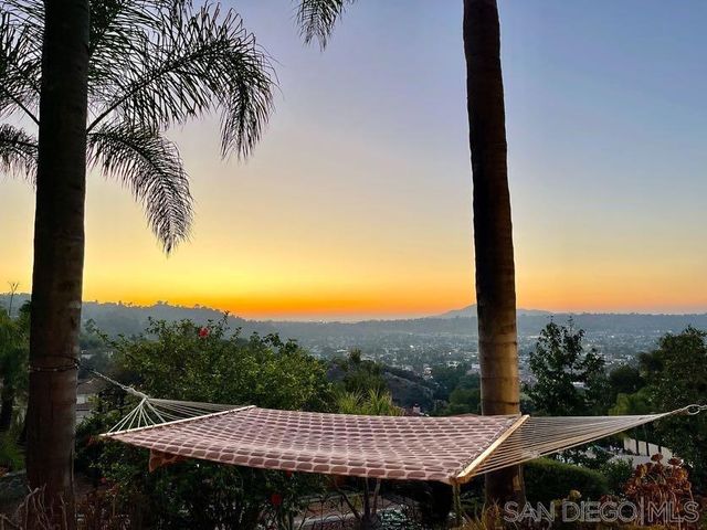 5346 Grandridge Rd, El Cajon, CA 92020