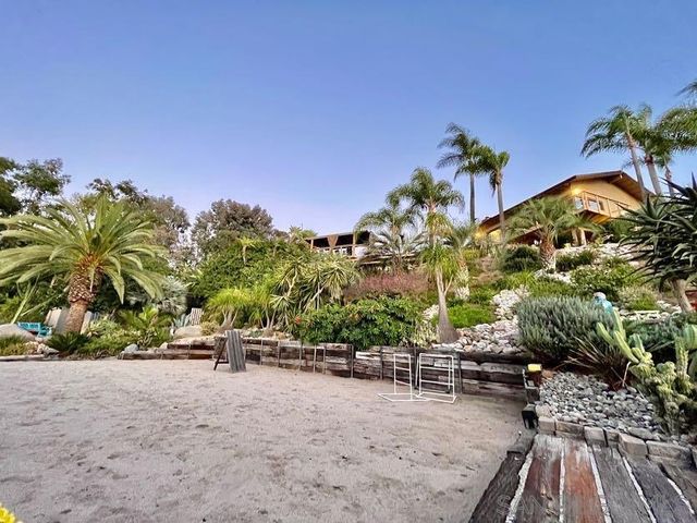 5346 Grandridge Rd, El Cajon, CA 92020